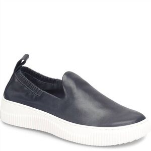 Sofft Fana Leather Slip-On Sneakers in Black
